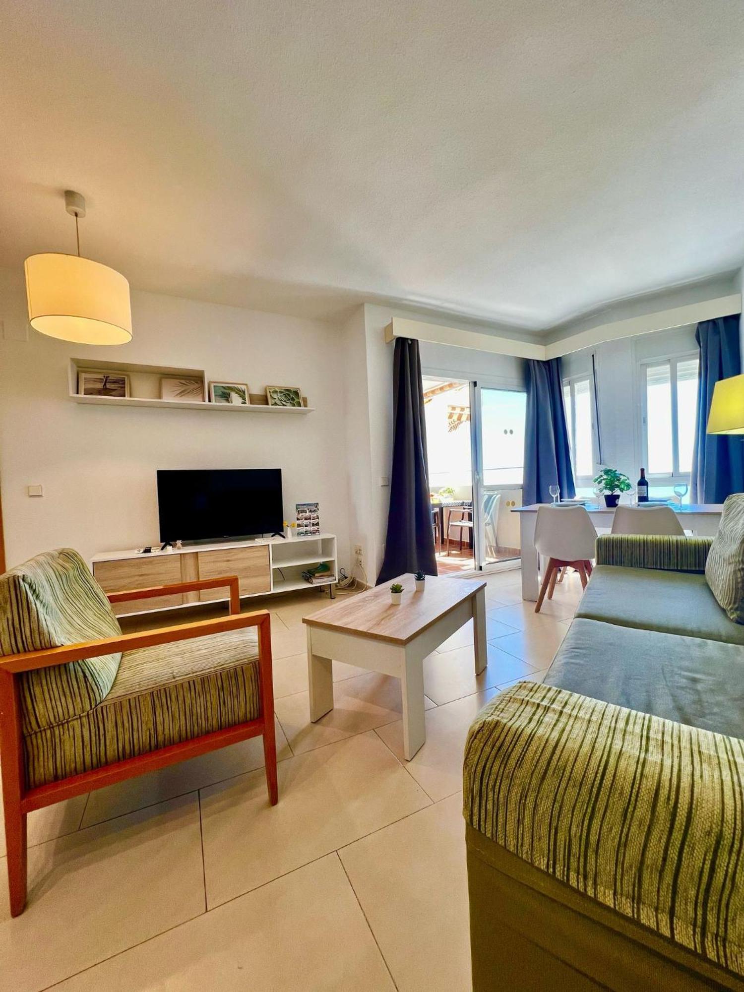 Frontal Sea View Apartment Benalbeach Benalmádena Dış mekan fotoğraf