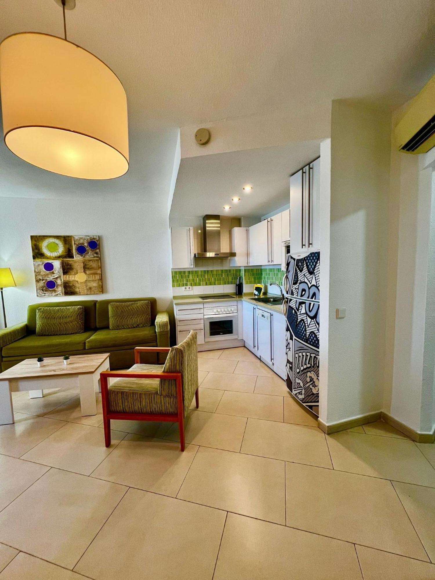 Frontal Sea View Apartment Benalbeach Benalmádena Dış mekan fotoğraf